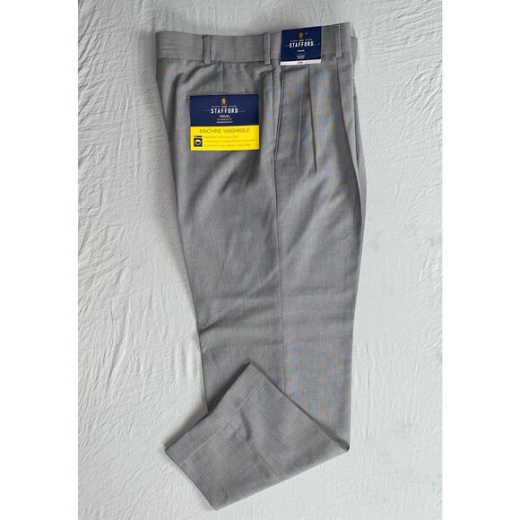 Stafford Washable Easy Care Travel Pleated Dress Pants in Gray Sharkskin. 34X29. - Picture 1 of 9